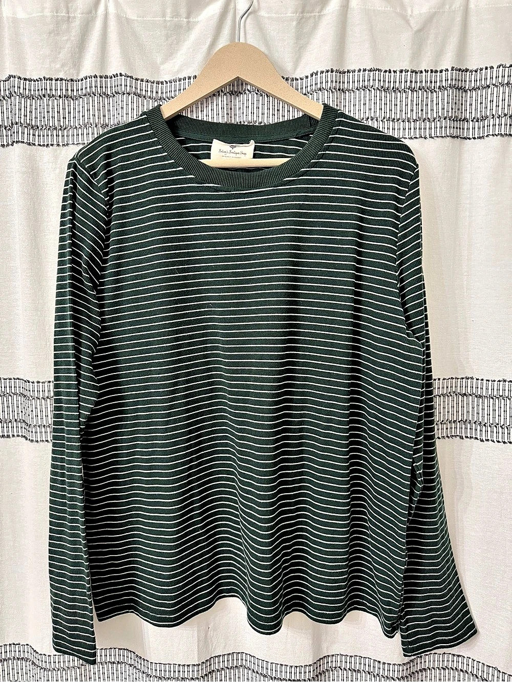 Betsey's Boutique Shop Easy Days Striped Long Sleeve Tee Green & White XL - Picture 1 of 2